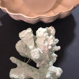 Vantel Pearls star necklace white pearl